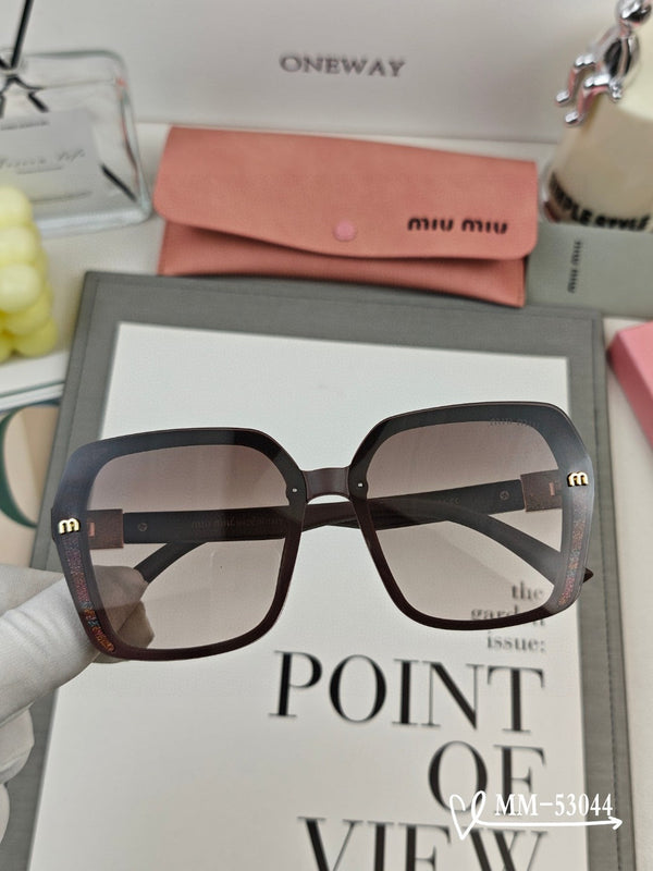 RUNWAY SQUARE SUNGLASSES 53044 IN ACETATE