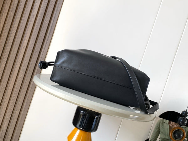 Loewe Panta Medium Flamenco Clutch Bag Black Calfskin