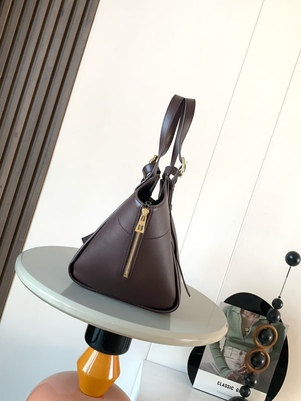 Loewe Hammock Bag 15 cm Chocolate Calfskin