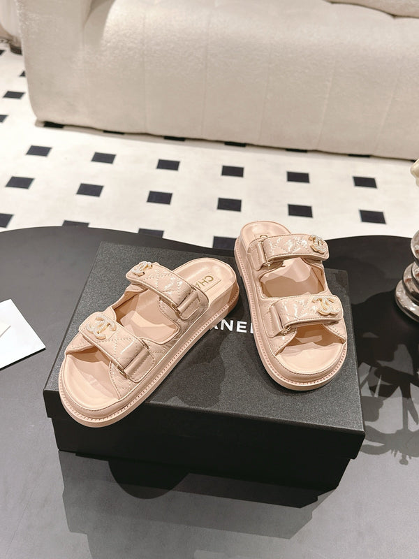 CC 25 Dad Sandal Mule Putty Pink Patent Leather 237579