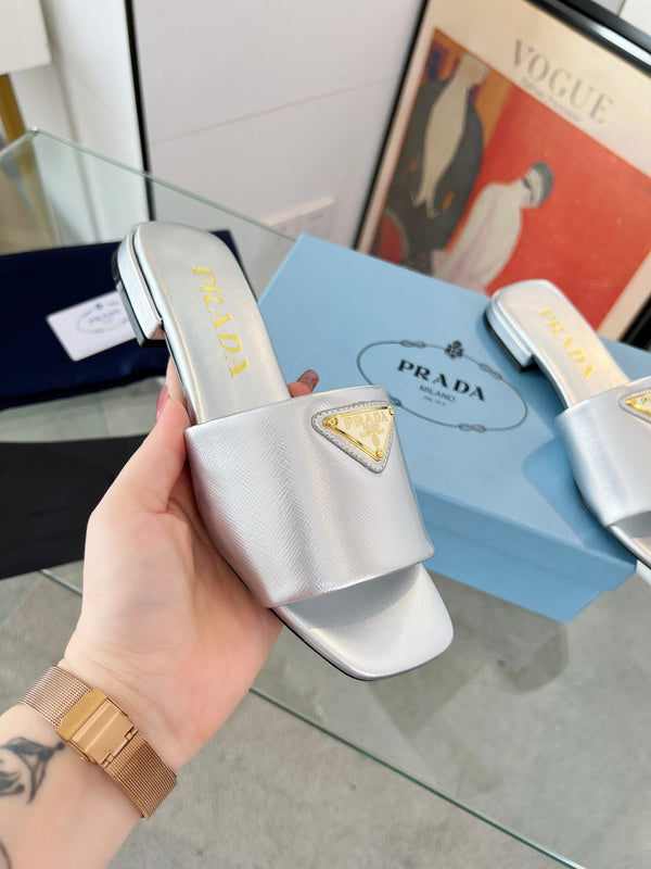 Prad26s Saffiano Slides 1.5cm Sliver Glossy Leather 986623