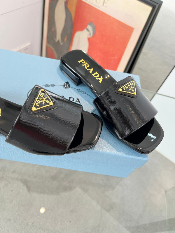 Prad 26s Saffiano Slides 1.5cm Black Glossy Leather 986624
