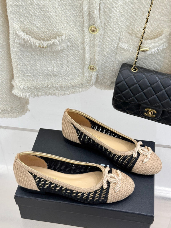 CC 25P Hollow Double C Ballet Flats 15mm Beige Black Raffia 265640