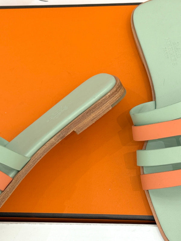 HM 26s Strappy Flat Sandals Green Orange Sheepskin 905784