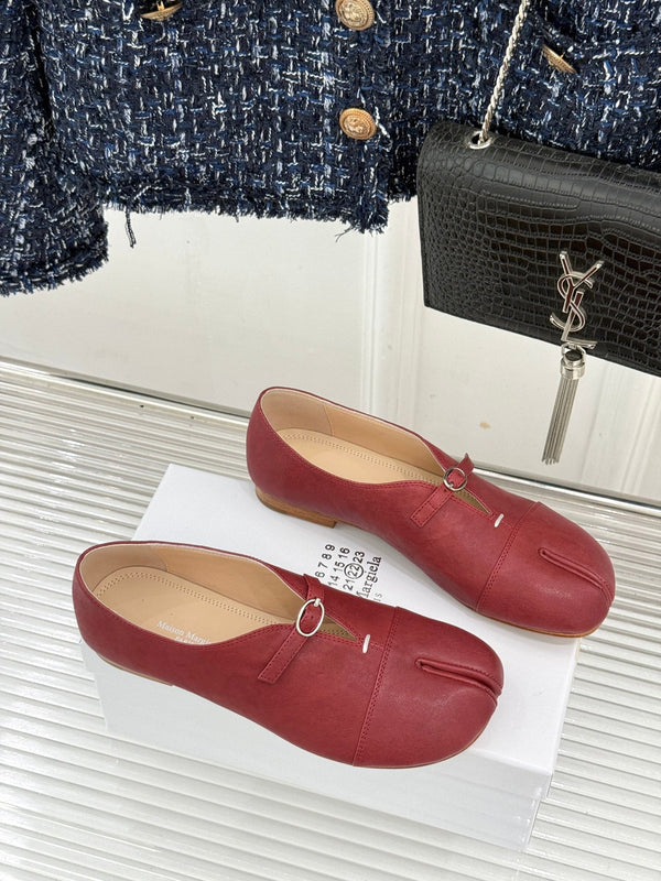MM6 26s Split-Toe Mary Jane Burgundy Leather 991574