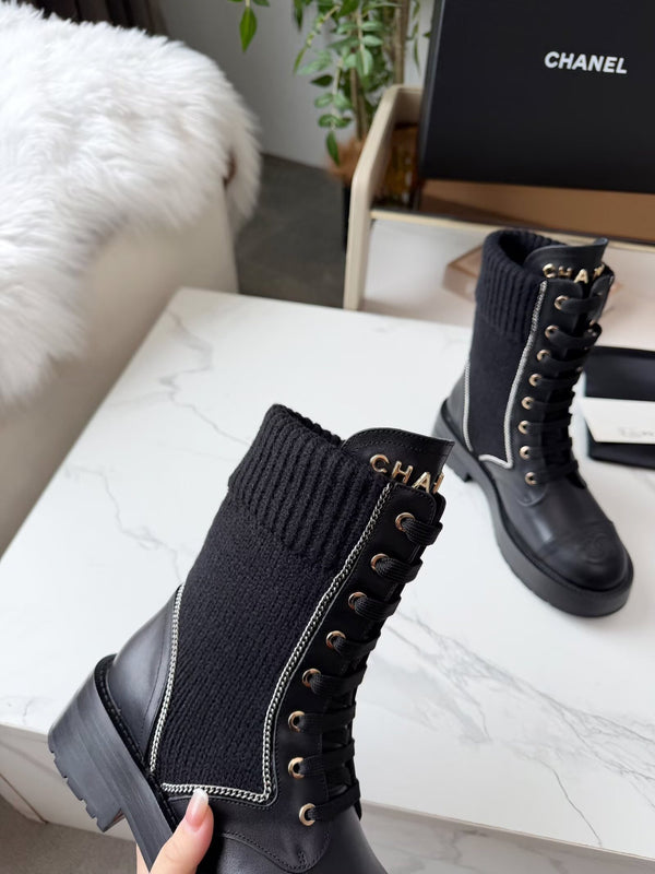 CC 26s Ankle Boot Black Leather Wool