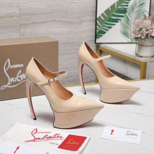 CL Matières Fécales Platform Pumps 15cm Beige Patent Leather 637884