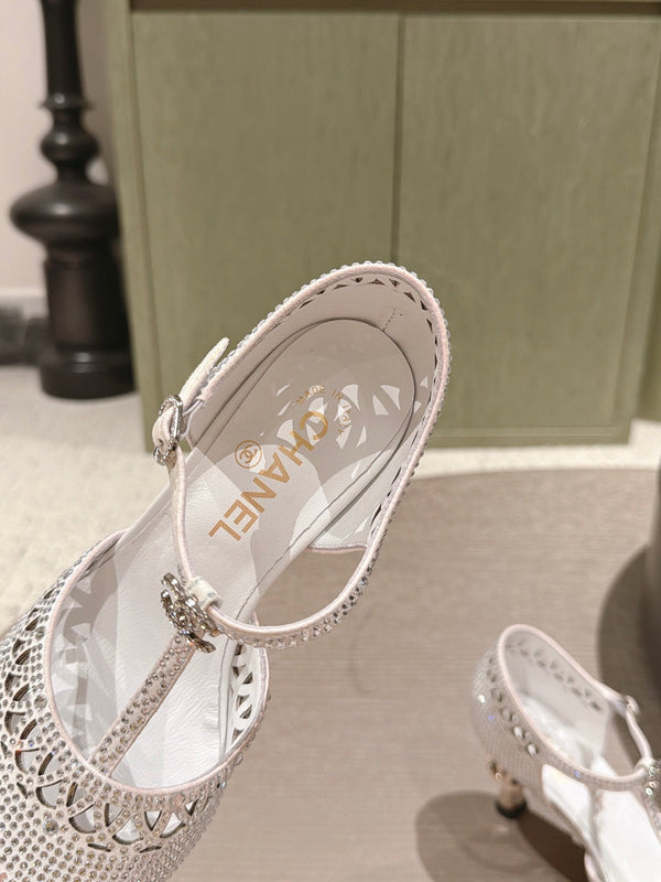 CC 26s T-strap Slingback 6.5cm White Lambskin/Rhinestones 917016