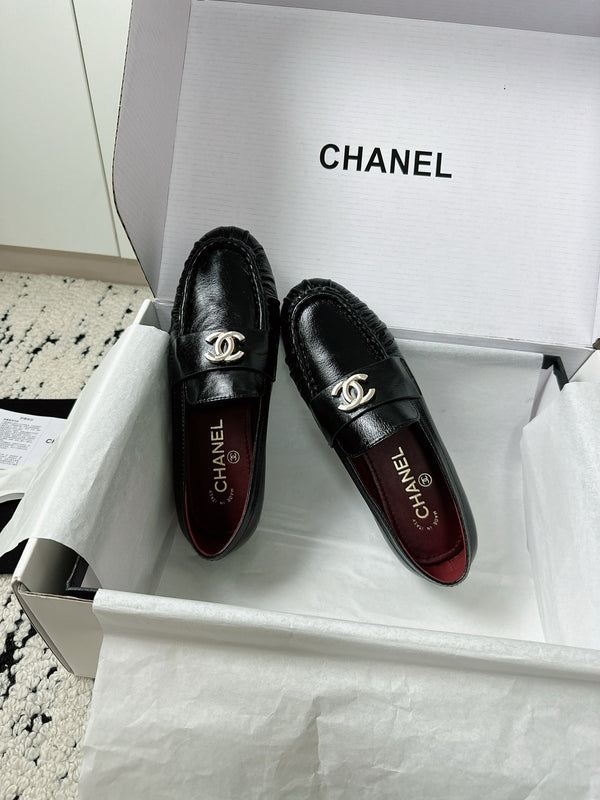 CC 26A Métiers d’art 2026 Loafer Black Glossy Sheepskin 900703