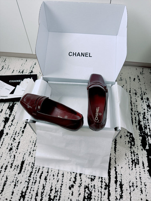 CC AW26 Moccasins Flat Bordeaux Shiny Leather 942739