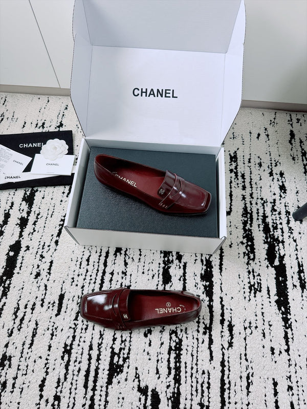 CC AW26 Moccasins Flat Bordeaux Shiny Leather 942739