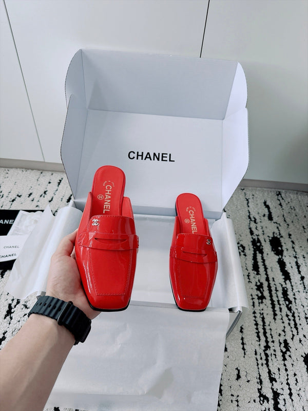 CC AW26 Mocassins Mule Red Shiny Leather 942469