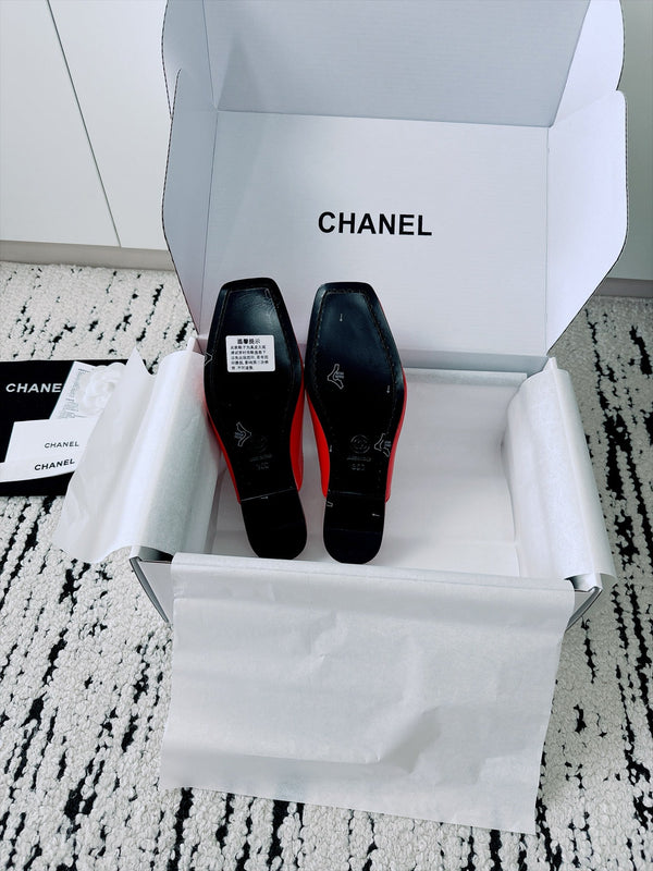 CC AW26 Mocassins Slingback Loafers Red Shiny Leather 942467