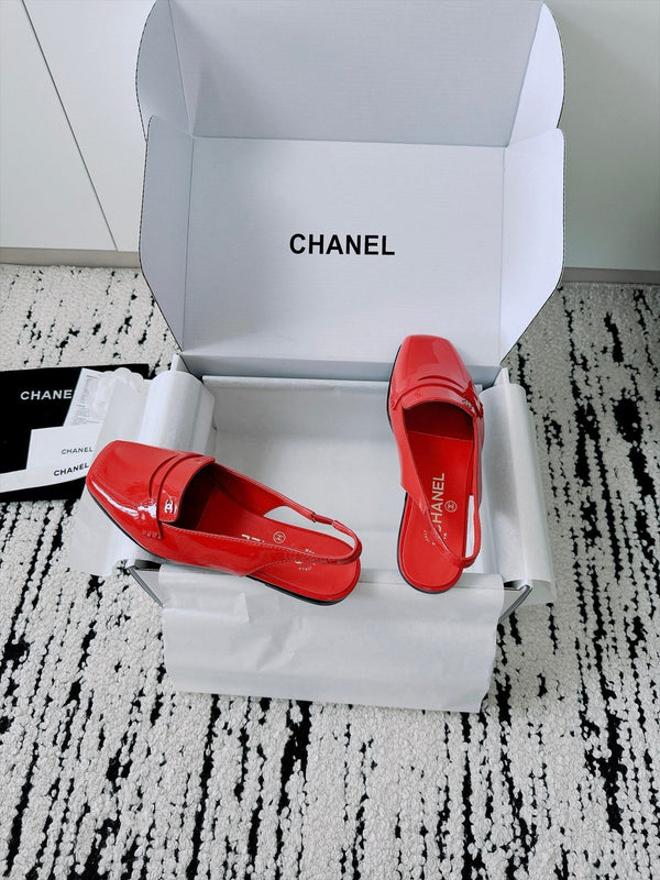 CC AW26 Mocassins Slingback Loafers Red Shiny Leather 942467