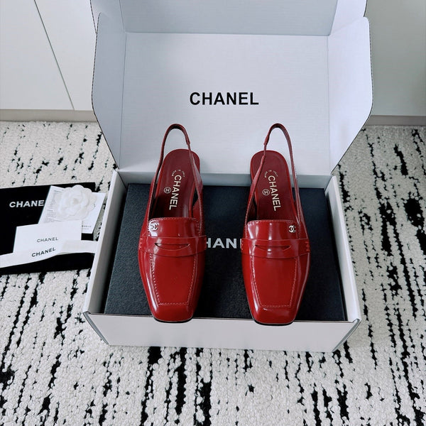 CC AW26 Mocassins Slingback Loafers Burgundy Shiny Leather 942468