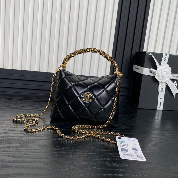CC 24B Hobo Lunch Bag Black Calfskin 286206