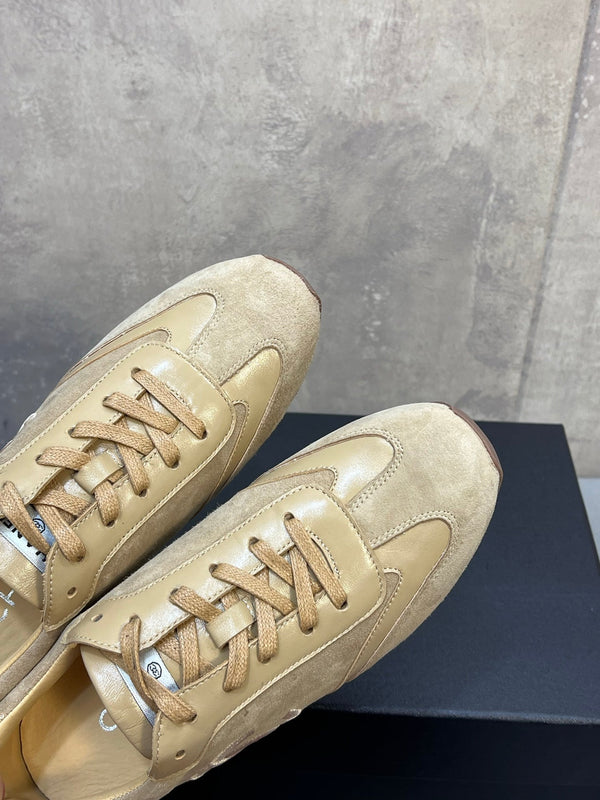 CC 26P Sneakers Light Beige Suede 682524