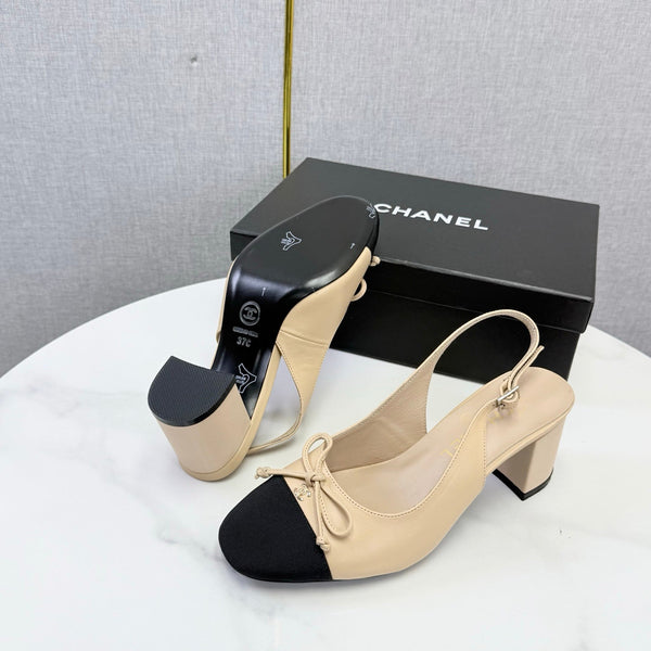 CC 26s Slingback Heels 4.5cm Beige Black Lambskin Fabric