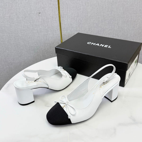 CC 26s Slingback Heels 4.5cm White Black Lambskin Fabric