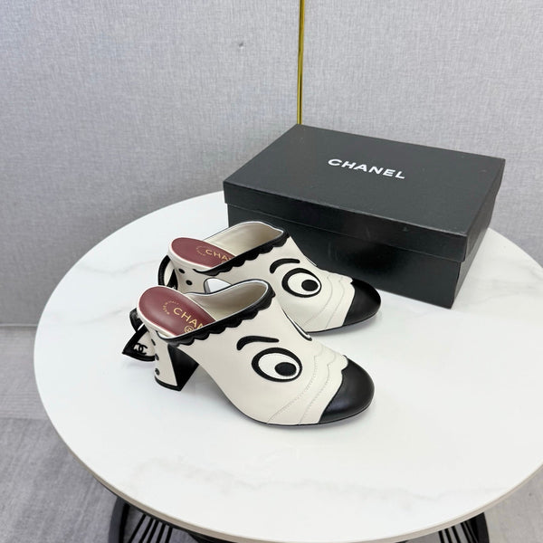 CC 2026 Mule 95mm White and Black Lambskin 904537