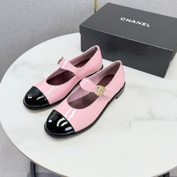 CC 26s Mary Jane Flats Black Pink Patent Leather 904487