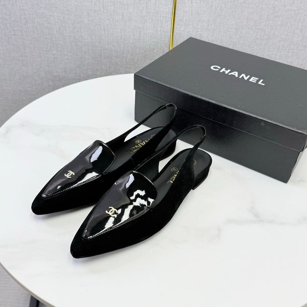 CC 26s Pointed Slingback Flat Black Patent Leather 972778