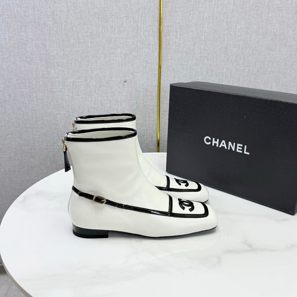 CC 26s Square Toe Low Heel Boots Black White Sheeepskin 972806