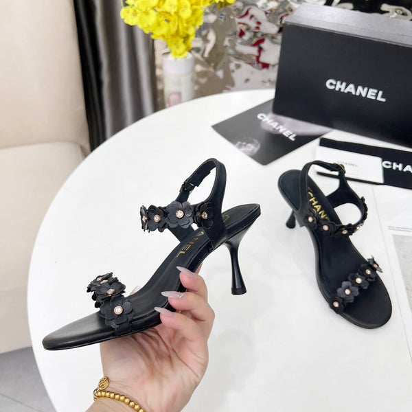 CC 26s Floral Sandal 7.5cm Black Sheepskin 867464