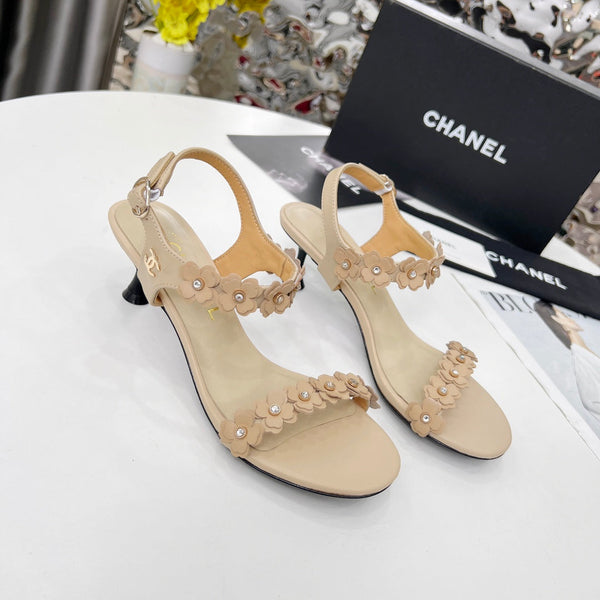 CC 26s Floral Sandal 5cm Beige Sheepskin 867465