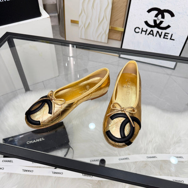 CC 26s Coco Beach Ballet Flats Gold Metalic Leather 872865