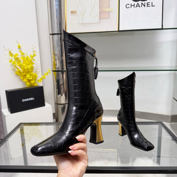 CC 26 FW Ankle Boots 8.5cm Black Crocodile-Embossed Leather 919941