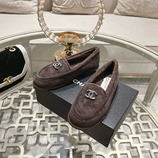 CC 25A Loafer Chocolate Sherpa Suede
