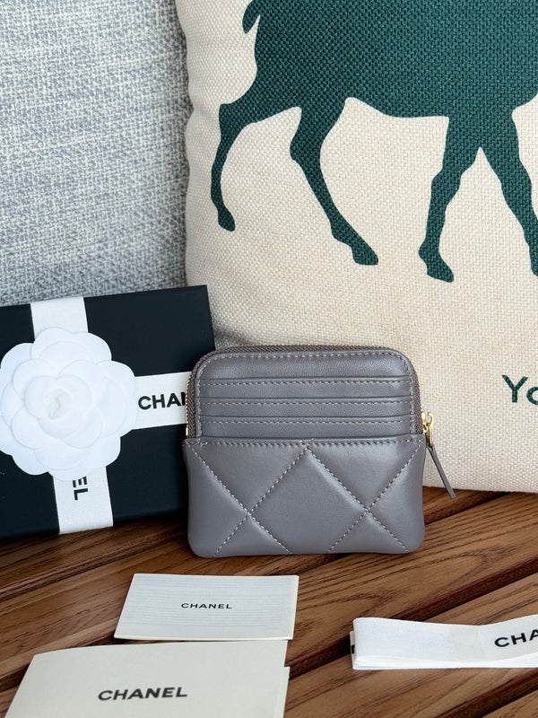 cc 19 zipped coin purse 11cm grey lambskin gold hardware