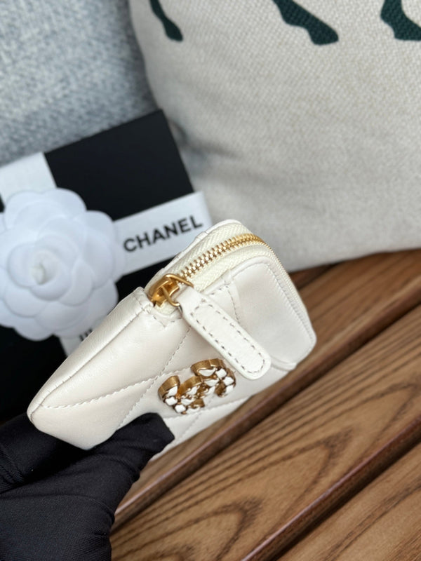 cc 19 zipped coin purse 11cm white lambskin gold hardware