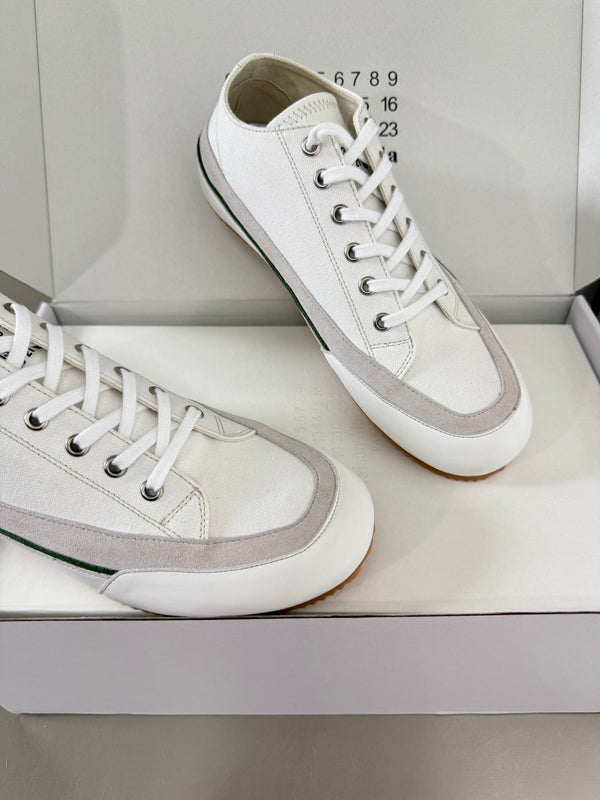MM Traveler Sneaker White Grey Suede Canvas Sheeepskin 872471