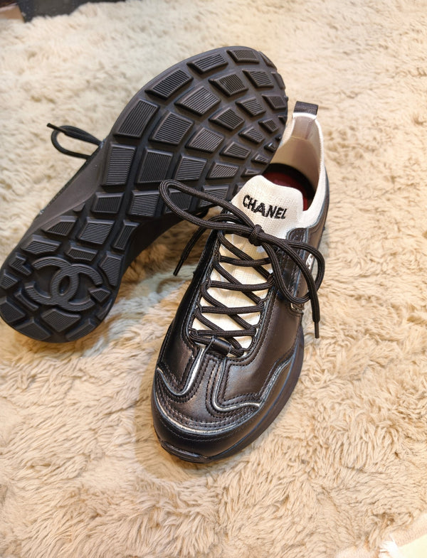 CC Métiers d’art 2026 Sneakers Black Lambskin 941009