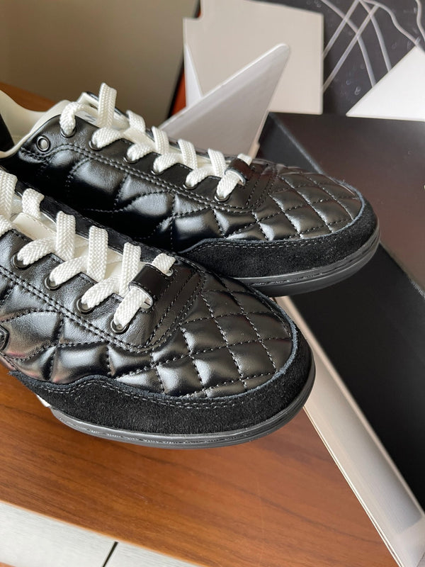 CC 26ss Low-Top Sneaker Black Leather 623159
