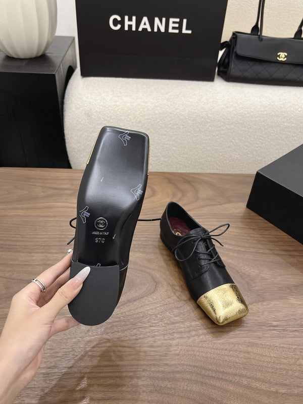 CC 26s Loafer 2cm Black Gold Leather 910475