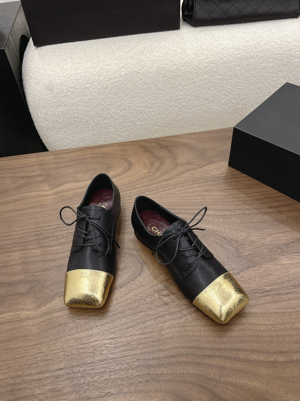 CC 26s Loafer 2cm Black Gold Leather 910475