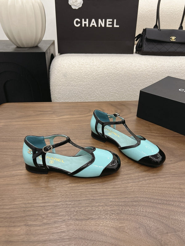 CC 26s Mary Jane Black Light Blue Patent Leather 915324