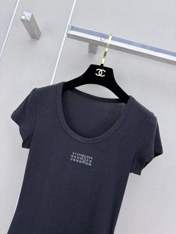 MM6 Rhinestone Letter Short-Sleeved T-Shirt Black Cotton 387956