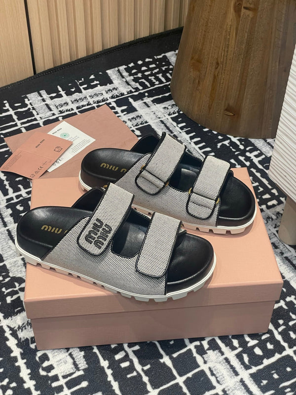 Miu 25S Beige and Black Canvas slides 227135
