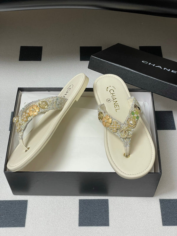 CC Spring-Summer 25P Thongs Cream Tweed anb Metal 247688