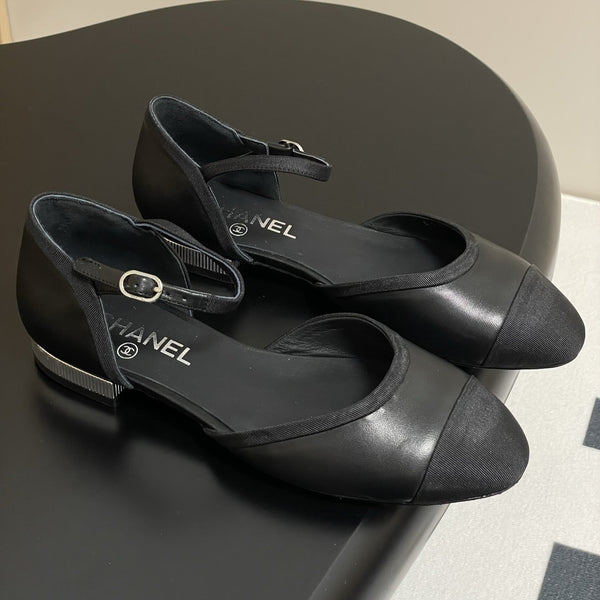 CC 25P Small Hollow Mary Jane Black Sheepskin Grosgrain 247725