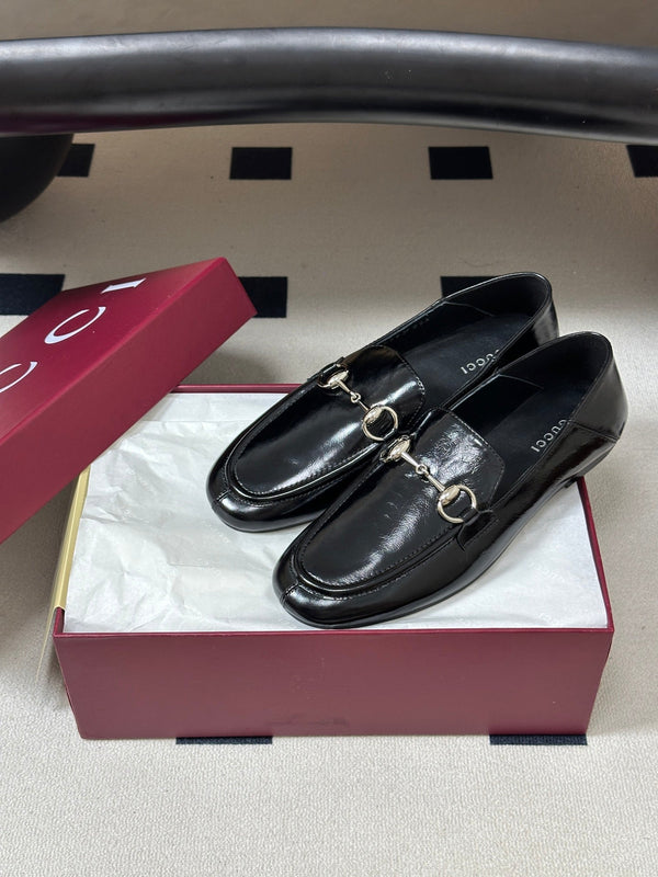GG 26s Horsebit Loafers Flat Black Glossy Leather 952568