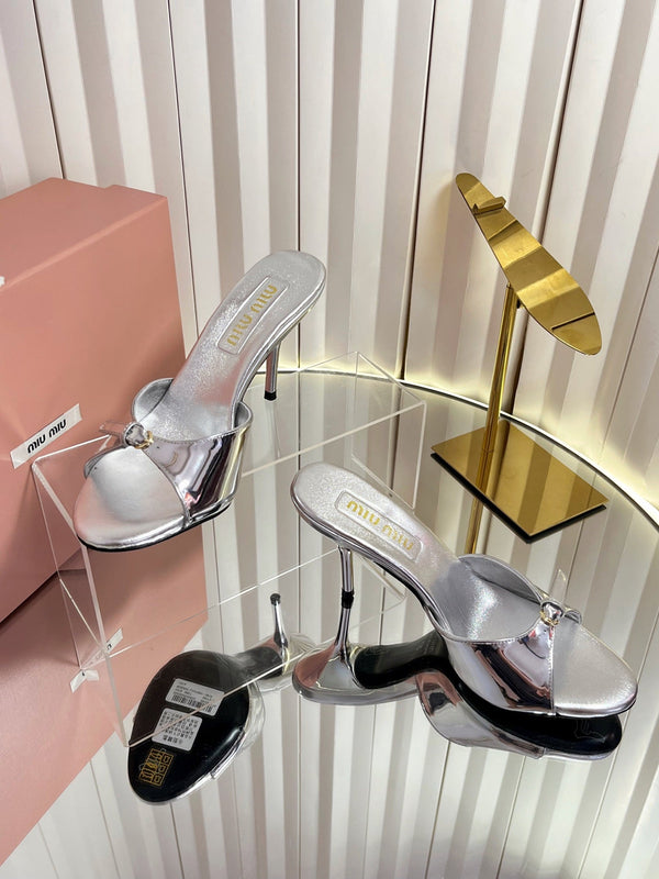 Miu Buckle Mules 75mm Sliver Patent Leather 880203