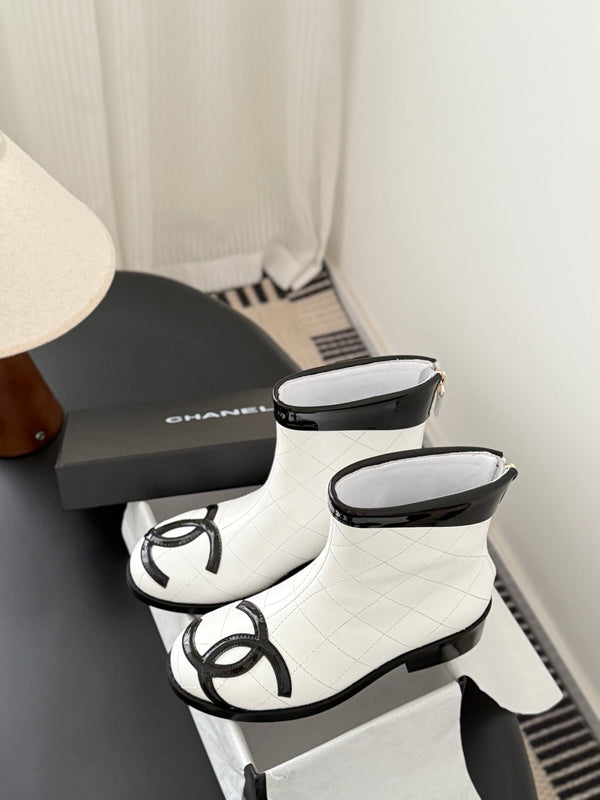 CC 2025 Vintage Cambon Mid-Calf Short Boots White Black Cowhide 550633