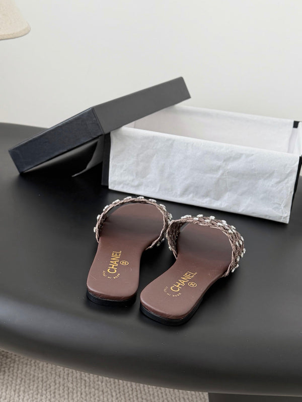 CC 26SS Slipper Chocolate Woven Lambskin 670624