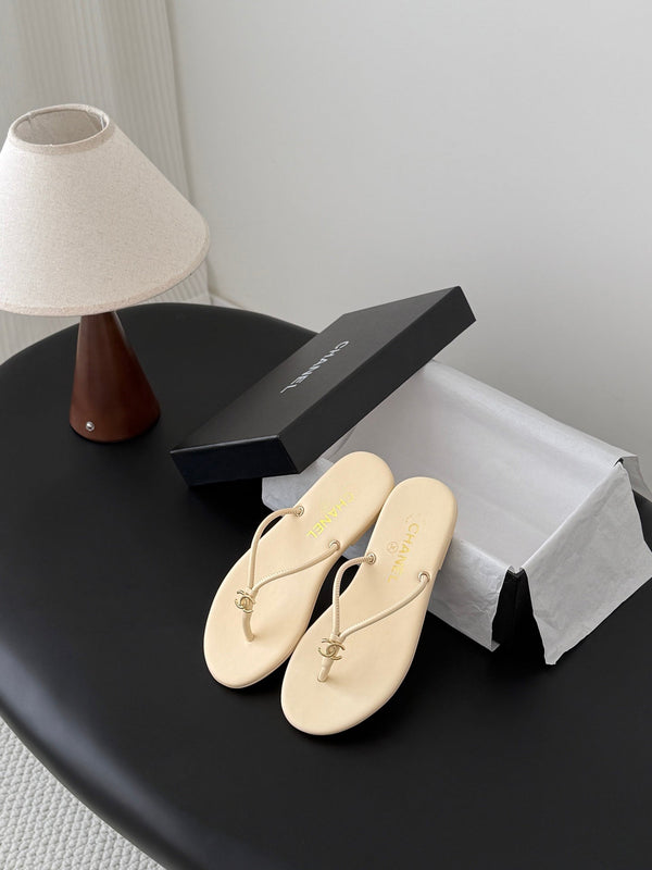 CC 2026 Thong Sandal Beige Calfskin 675905