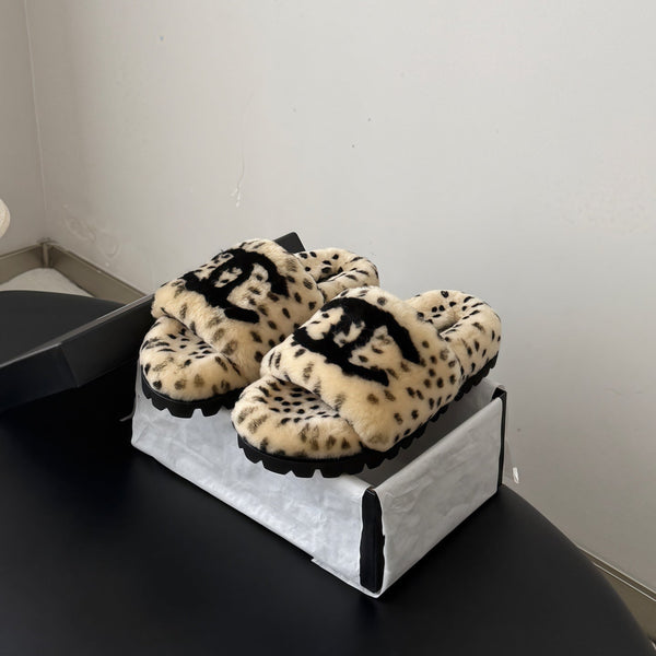CC 26s Slides Black Beige Dalmatian Print Shearling 969713